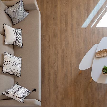 7 Styles Apartments By Raspberry Cascade Φάρο Δωμάτιο φωτογραφία